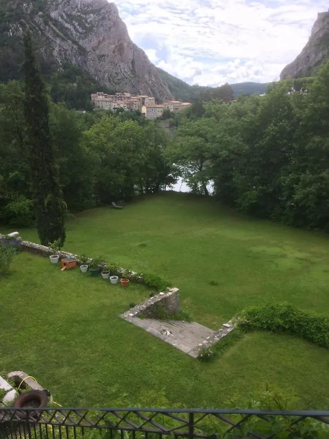 Bed & Breakfast Chateau De La Cazette Sisteron